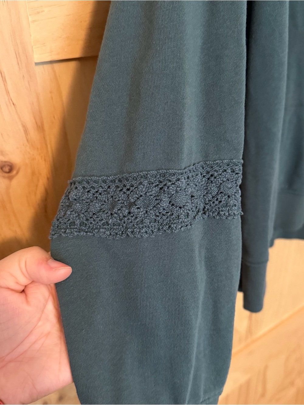 Maurice’s Teal Lace-Trim Pullover Sweatshirt Size XL - Picture 2 of 5